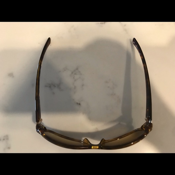 Gucci sunglasses main image 4